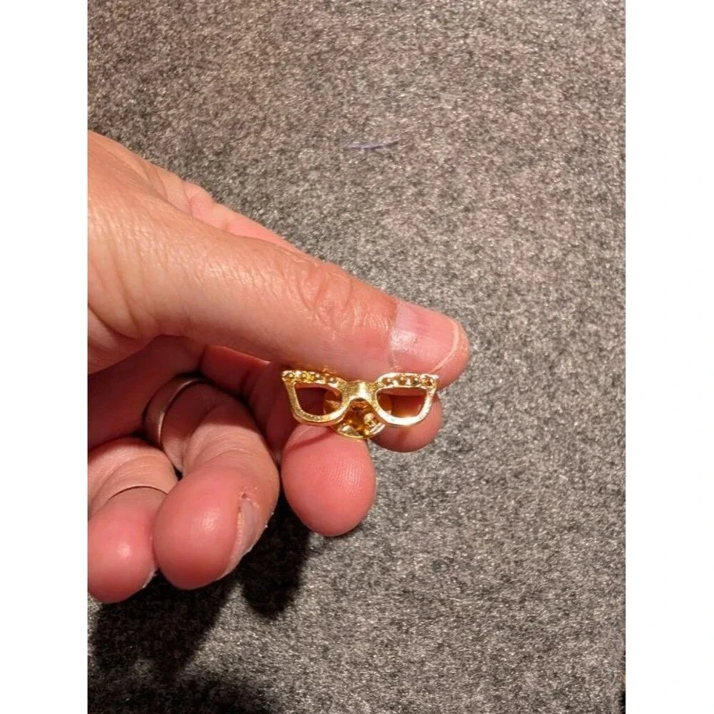 Glasses, pen or tie clip